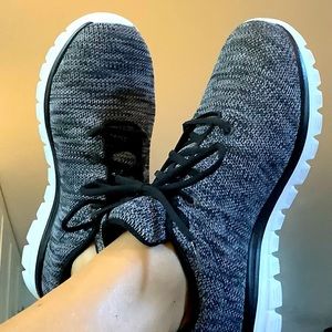 Skechers Wide Fit w/ memory foam